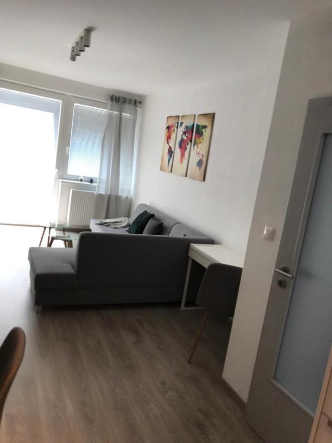 Samorin Modern Apartmens Private Parking - Air Conditioning Εξωτερικό φωτογραφία